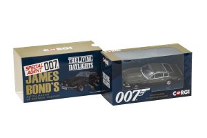 CC04804 007 TLD Aston Martin V8 Volante 3D Box