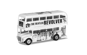 CC82340 The Beatles Revolver Bus PP 1